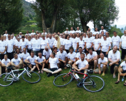 Getting involved for a good cause: Bensheimers in Schlanders on the "Tour de Riva 2017" at the sponsors' evening of Dr. F. Köhler Chemie